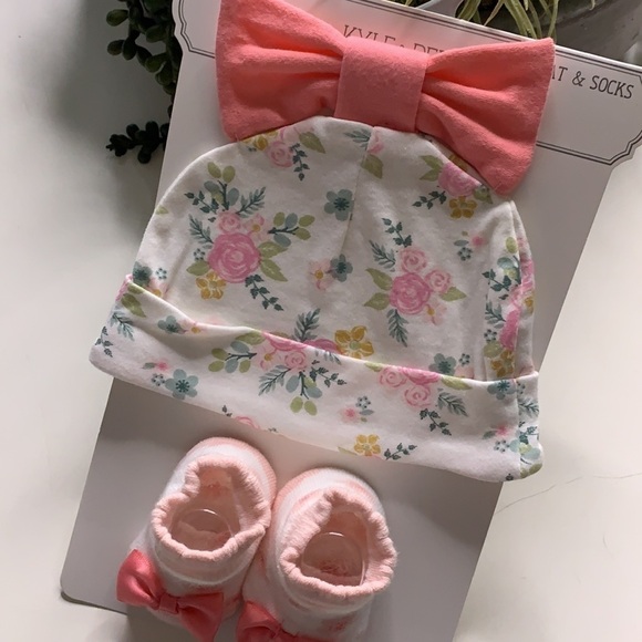 Baby Girl Kyle & Deena NY bow Hat & Socks pink bow bundle accessories new - Picture 4 of 6